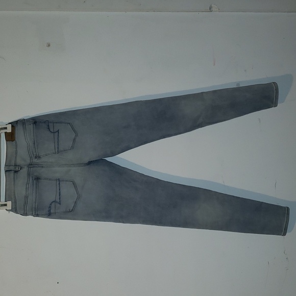 American Eagle - Picture 3 of 3